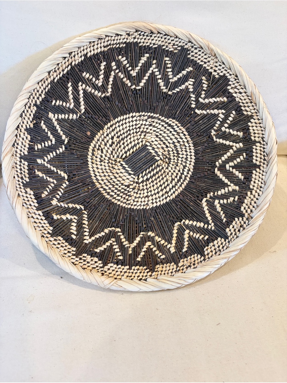 NEW African Woven Basket. Tonga people of Zambia 14” Across